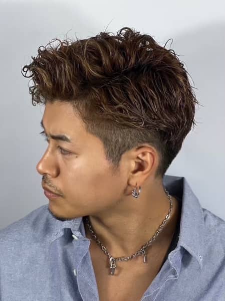 男らしさとオシャレ感を両立！ツイストスパイラルパーマ（短め）で魅せるスタイルチェンジ