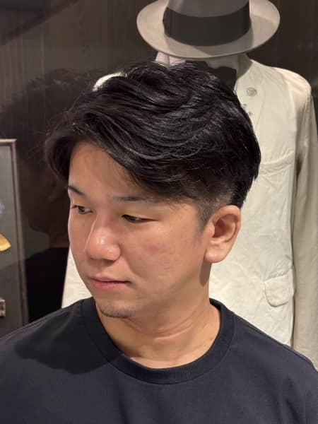 【自然にキマる、大人のニュアンスパーマ】