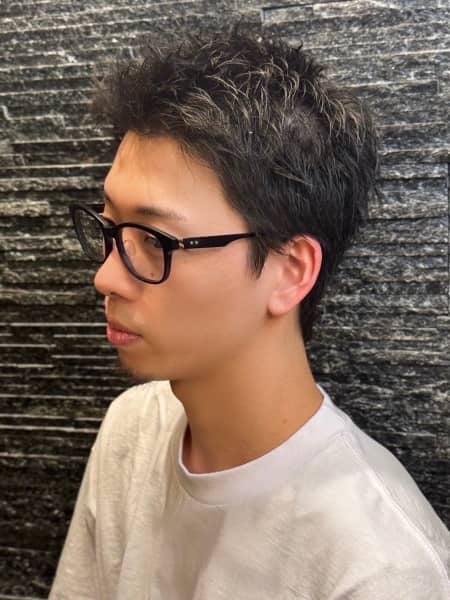 爽やかさ抜群のスパイキーショート