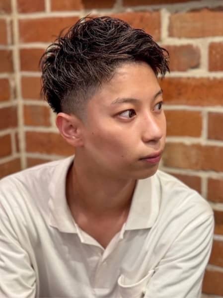 男らしさ全開ツーブロックフェードジェット