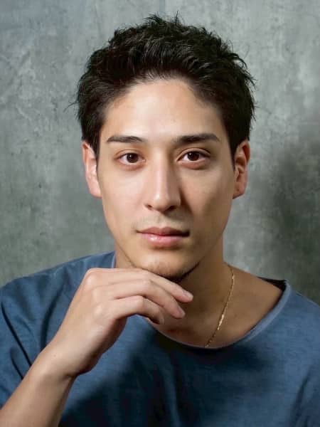 大人の魅力を最大限に引き出す清潔感ビジネスショート