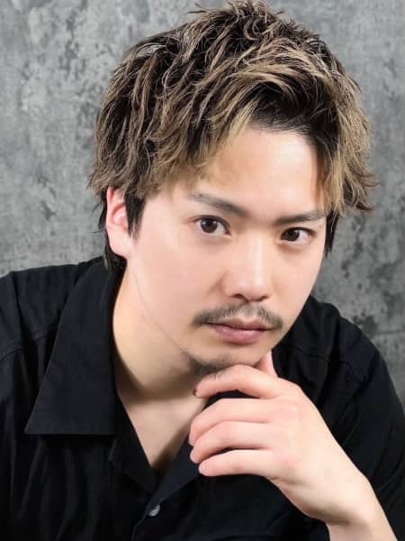 前髪上げるだけで変わる