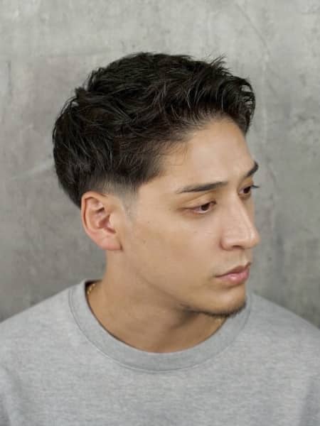 大人メンズに人気！清潔感フェードカット