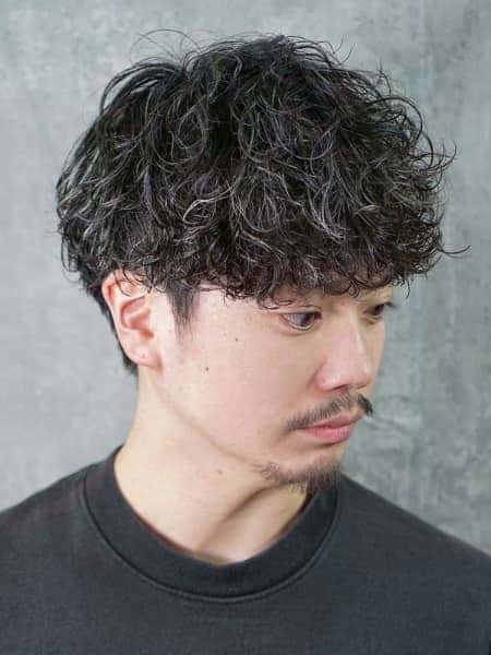 六本木で叶える！大人の余裕を感じさせる冬のメンズカット