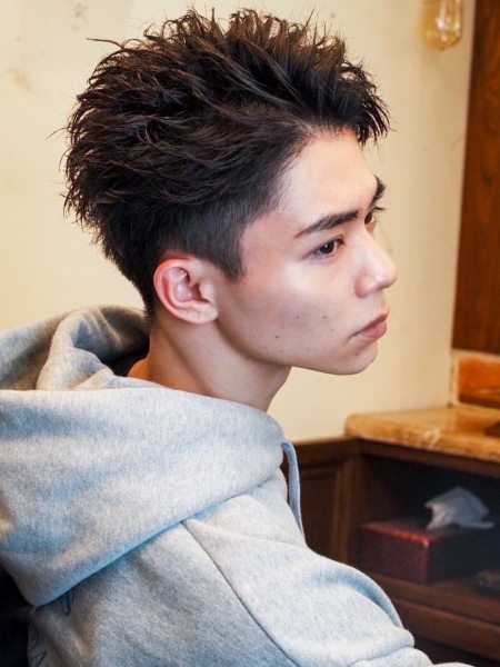 【大宮 ツイストスパイラル】大人っぽく仕上げるパーマのポイント｜大宮の理容室で作る上質メンズスタイル