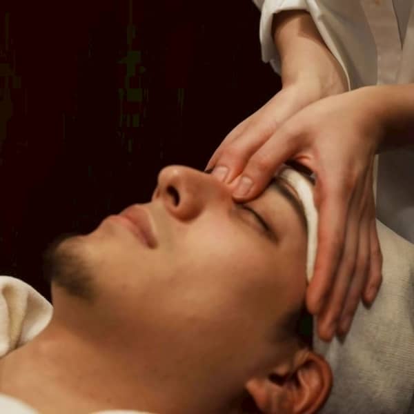 清潔感を底上げするメンズフェイシャル