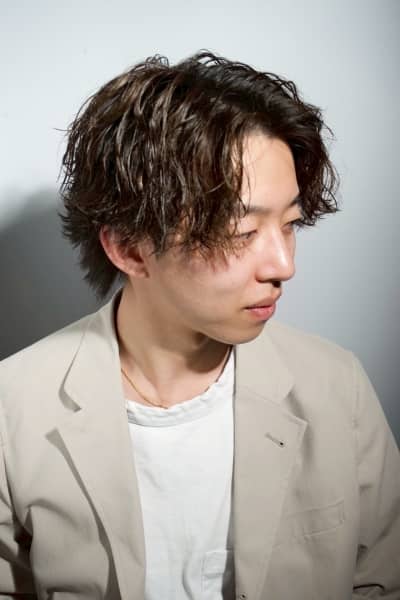 長さを活かす色気ツイスパショート