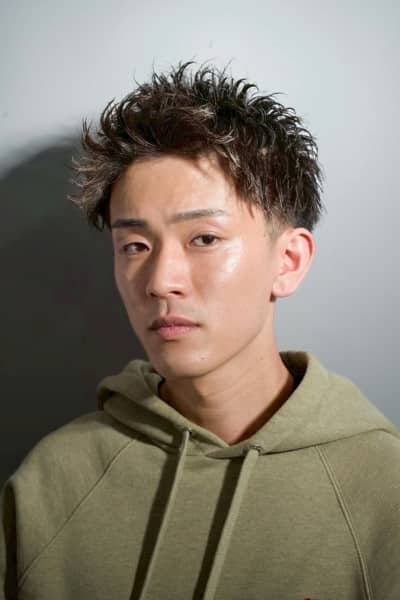 俐落與陽剛兼具的男士髮型