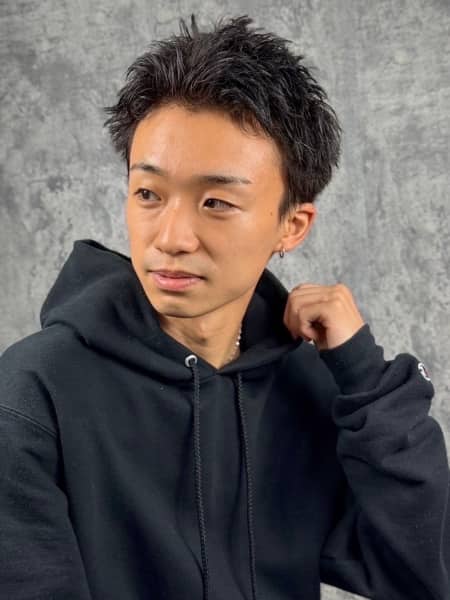 11月は「パーマ×フェード」で清潔感と動きを両立！