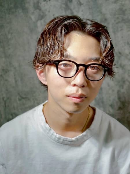 縦落ちの緩めスパイラルで自然体なオシャレ感を
