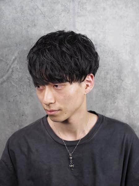 ツーブロック×自然パーマでM字対策も叶う万能スタイル