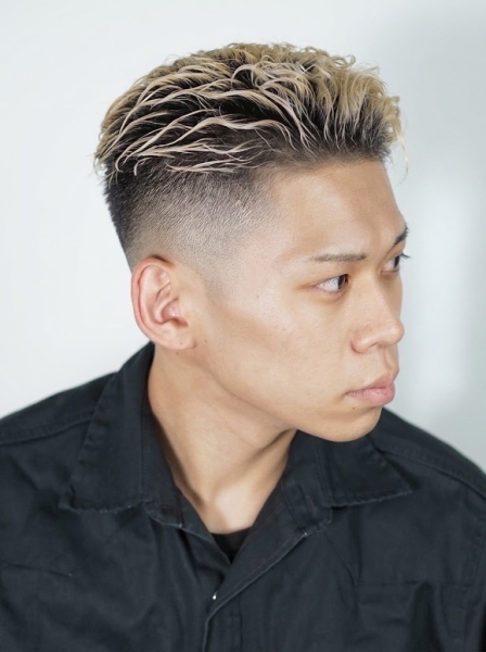 【「横顔までかっこいい人」は何が違う？】実は第一印象は正面より”横顔”で決まっています