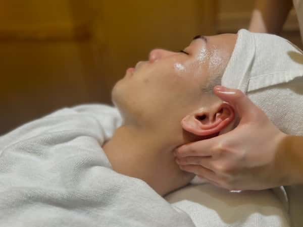 フェイシャルで冬の乾燥対策を徹底