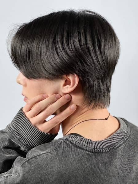 色気と清潔感が出る七三アップバング**