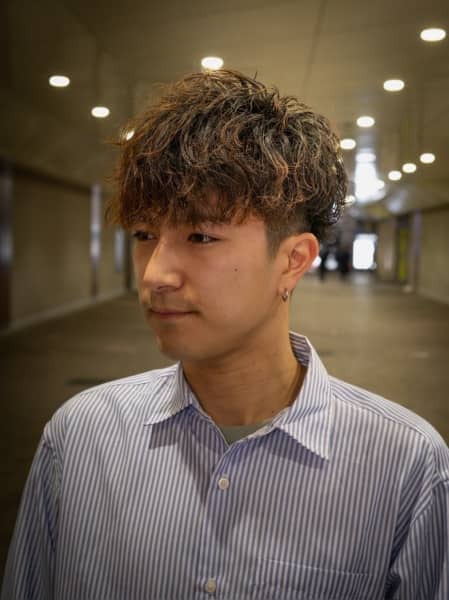 前髪下ろしの大人メンズパーマ