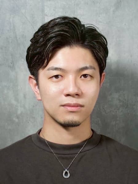大人の余裕漂う12月の上品メンズカット