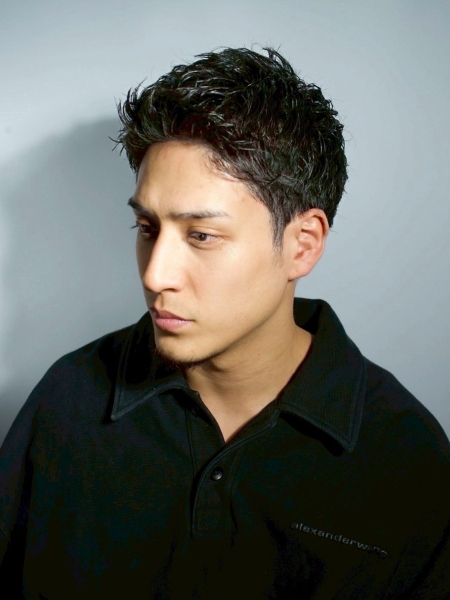 暑い夏でも好印象なビジネスヘアとは？