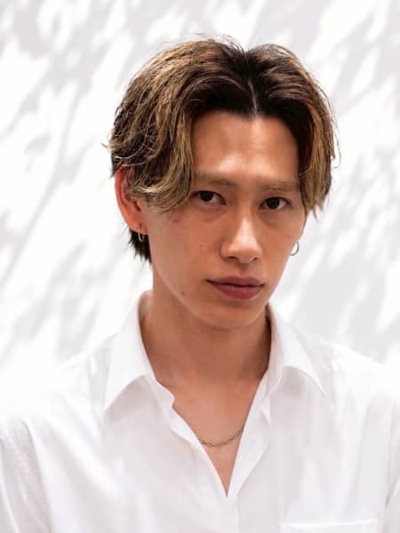 男らしさと色気を両立！フェード×パーマの洗練デザイン