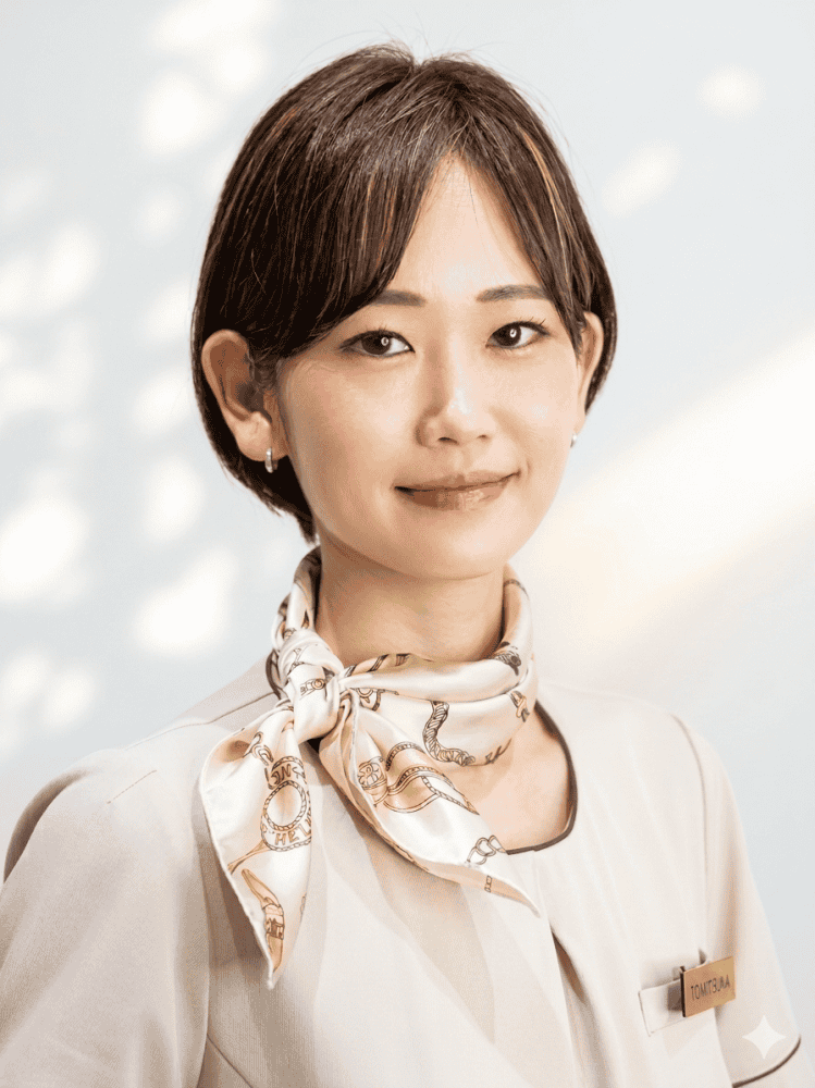 冨塚　智恵美　※指名料2,200円【カット以外指名不可】